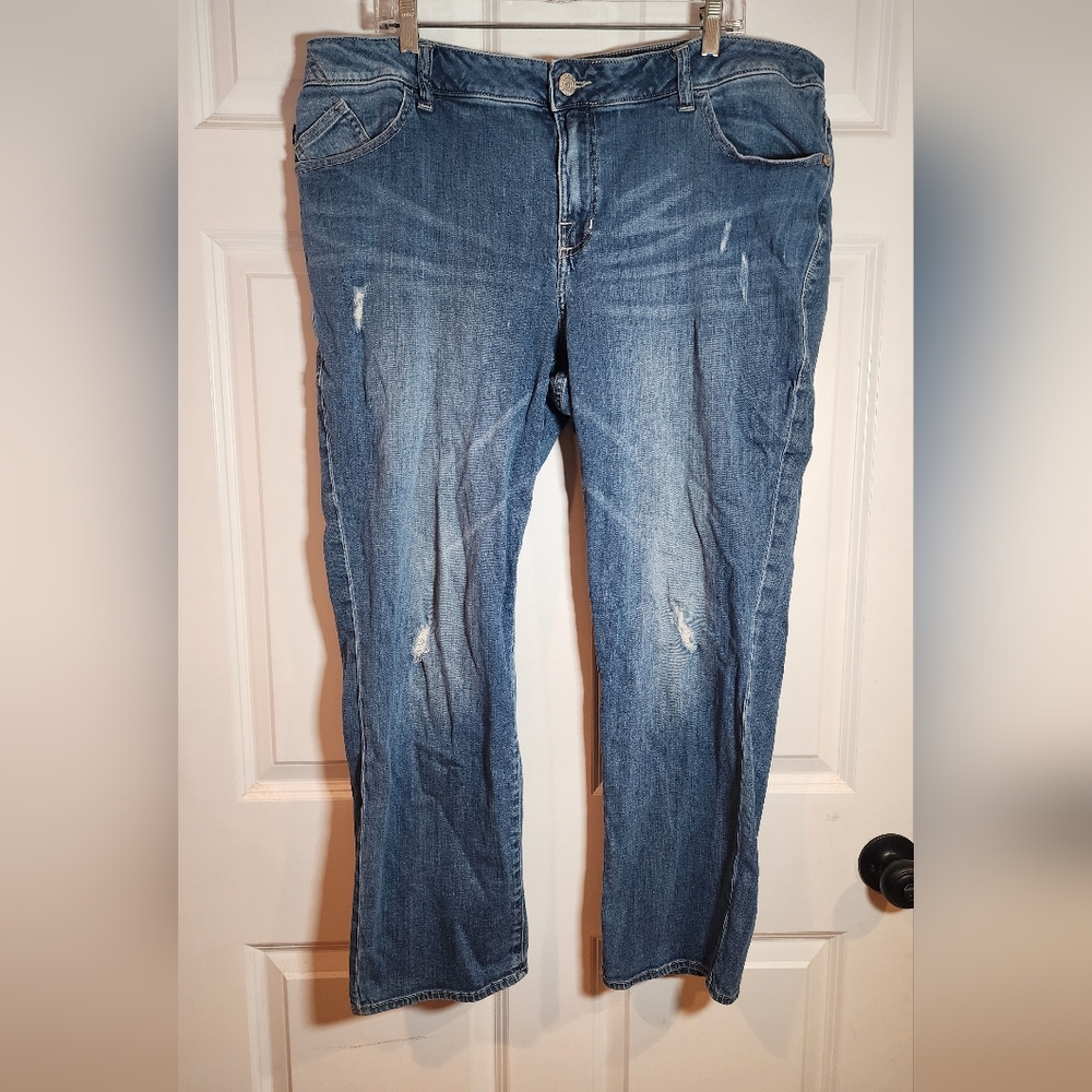 Rock & Republic Stretchy Blue Distressed Straight Leg Jeans 27in Inseam Size 20